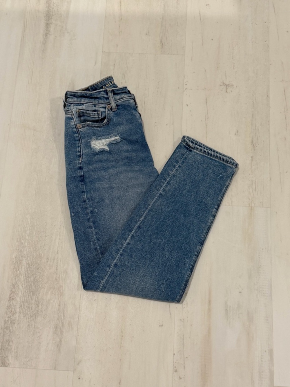 American Eagle Outfitters Light Blue Denim Jeans